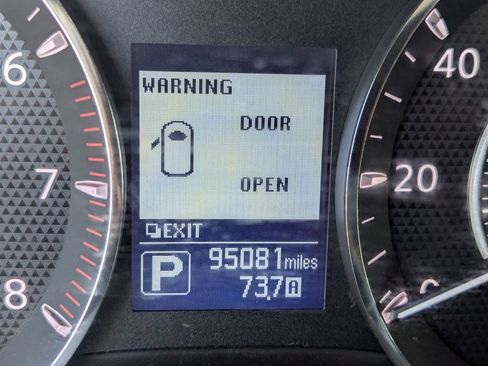 Used 2017 Nissan Armada SV image 23