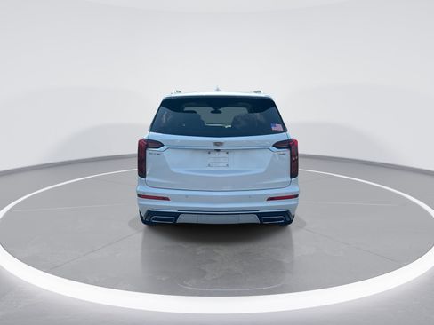 Used 2023 Cadillac XT6 Premium Luxury FWD image 8