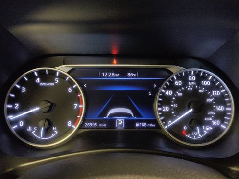 Used 2025 Nissan Sentra SV FWD image 23