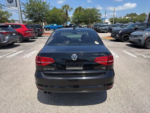 Used 2015 Volkswagen Jetta SE FWD image 17