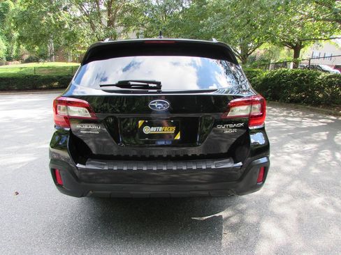 Used 2019 Subaru Outback 3.6R Touring w/ Popular Package #3A AWD/4WD image 5