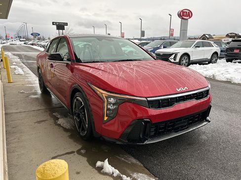 New 2025 Kia K4 GT-Line image 3