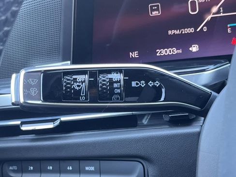 Certified 2025 Cadillac Escalade Sport AWD/4WD image 80