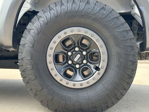 Used 2023 Ford F150 Raptor w/ Raptor Carbon Fiber Package AWD/4WD image 8