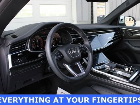Used 2024 Audi Q8 Prestige w/ Prestige Package AWD/4WD image 2