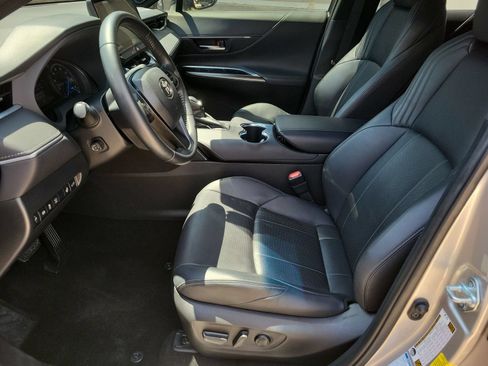 Used 2021 Toyota Venza Limited AWD/4WD image 19