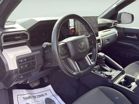 Used 2024 Toyota Tacoma TRD Off-Road image 20