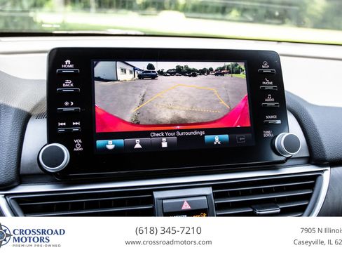 Used 2018 Honda Accord Touring image 38