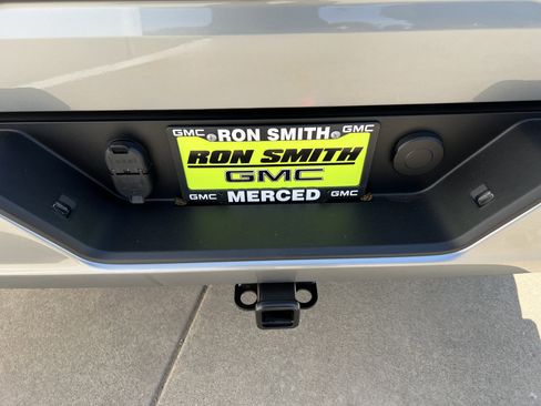 New 2026 GMC Sierra 1500 Elevation image 13