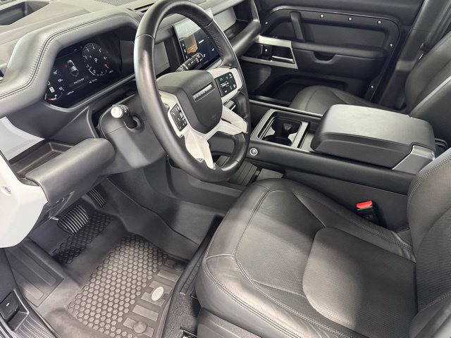 New 2024 Land Rover Defender 110 SE AWD/4WD image 16