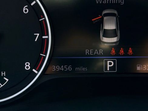 Used 2022 Nissan Sentra SV FWD image 13