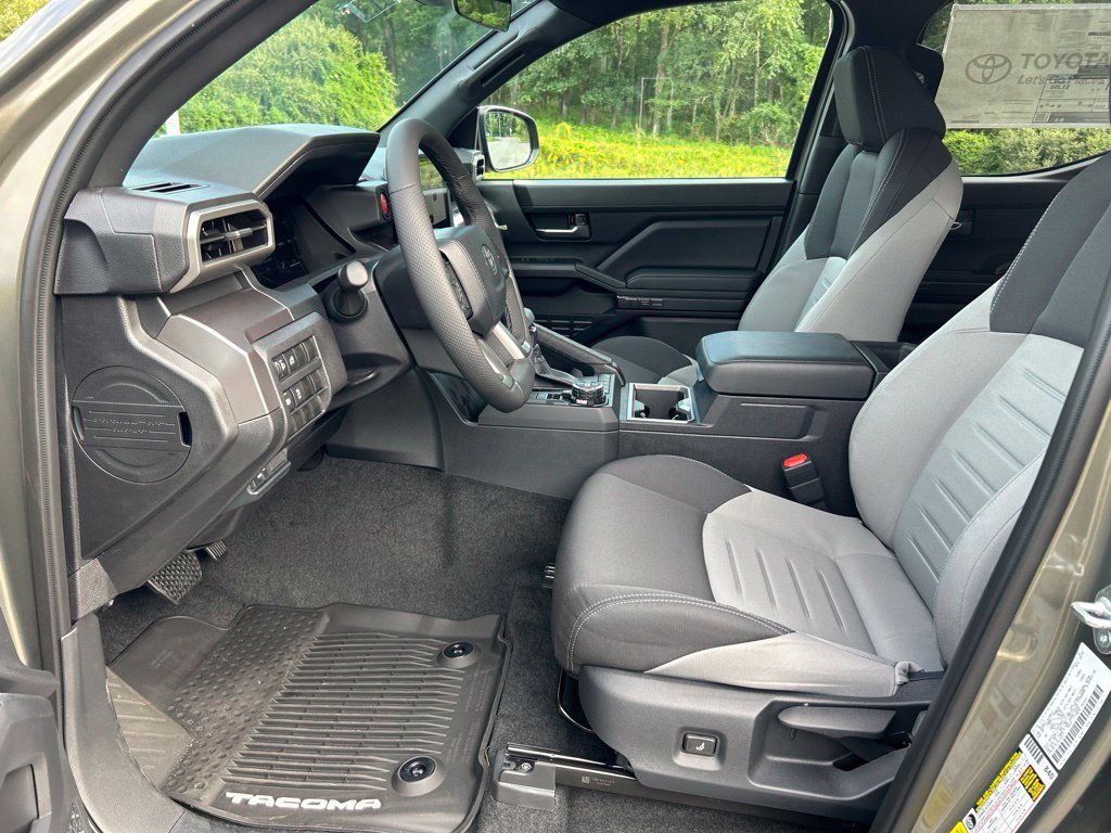 New 2026 Toyota Tacoma TRD Off-Road AWD/4WD image 9