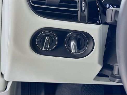 Used 2024 Porsche Macan S image 11