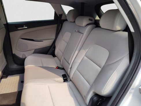 Used 2018 Hyundai Tucson Value w/ Cargo Package FWD image 18