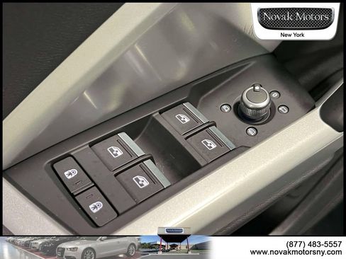 Used 2022 Audi Q3 2.0T Premium Plus AWD/4WD image 18