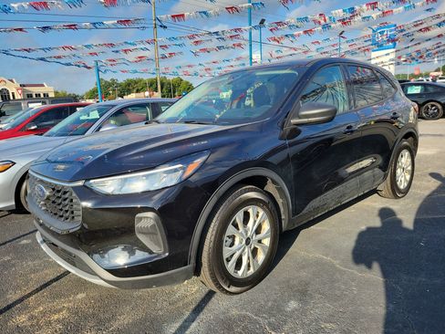 Used 2025 Ford Escape Active w/ Tech Pack #1 FWD image 3