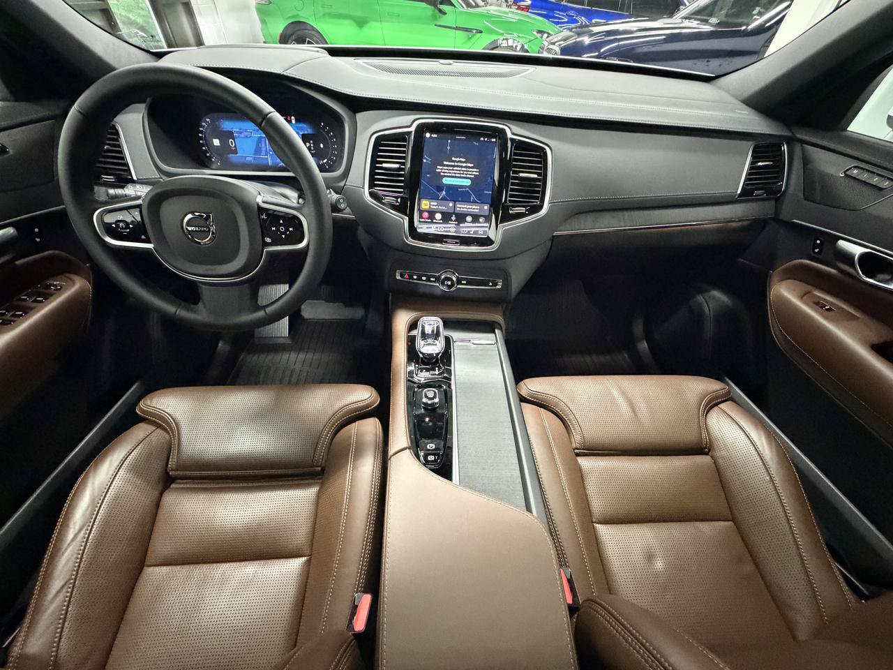 Used 2025 Volvo XC90 B6 Ultra w/ Protection Package Premier AWD/4WD image 16