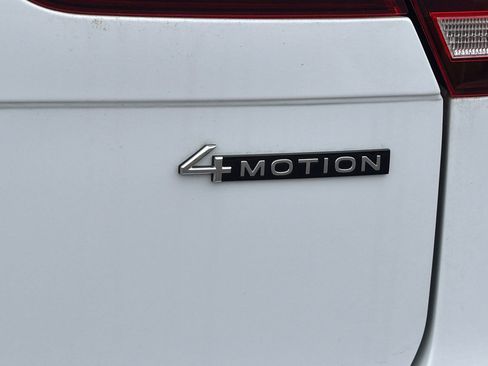 Used 2024 Volkswagen Tiguan S AWD/4WD image 32