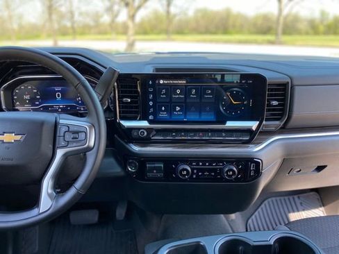 Used 2025 Chevrolet Silverado 1500 LT w/ All Star Edition Plus image 33