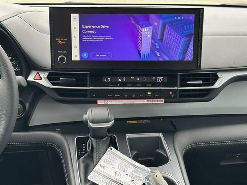 New 2026 Toyota Sienna XLE FWD image 15