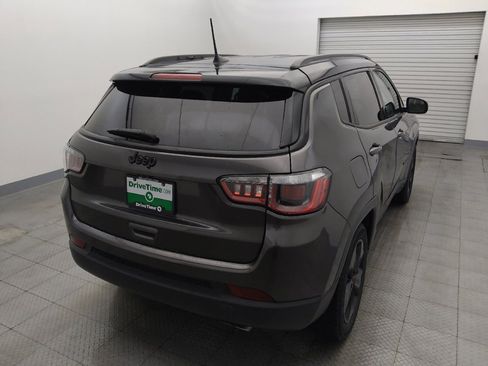 Used 2019 Jeep Compass Latitude FWD image 7