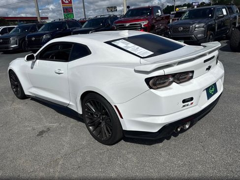 Used 2019 Chevrolet Camaro ZL1 RWD image 2