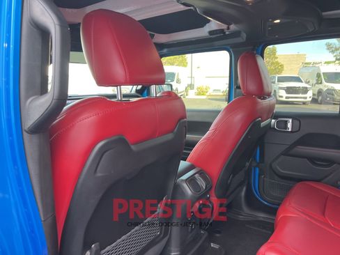 Used 2024 Jeep Wrangler Unlimited Rubicon 392 image 31