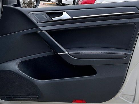 Used 2016 Volkswagen Golf SEL image 23