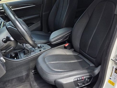Used 2018 BMW X1 sDrive28i image 12
