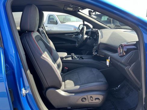 Used 2025 Chevrolet Blazer EV RS AWD/4WD image 27