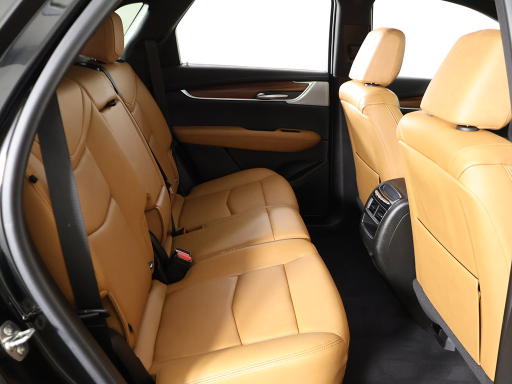 Used 2025 Cadillac XT5 Premium Luxury w/ LPO, Floor Liner Package AWD/4WD image 41
