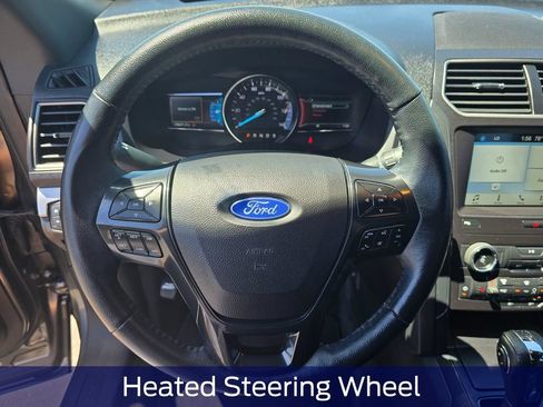 Used 2018 Ford Explorer XLT w/ Equipment Group 202A AWD/4WD image 20