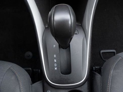 Used 2022 Chevrolet Trax LS w/ Tint and Cruise Package image 21