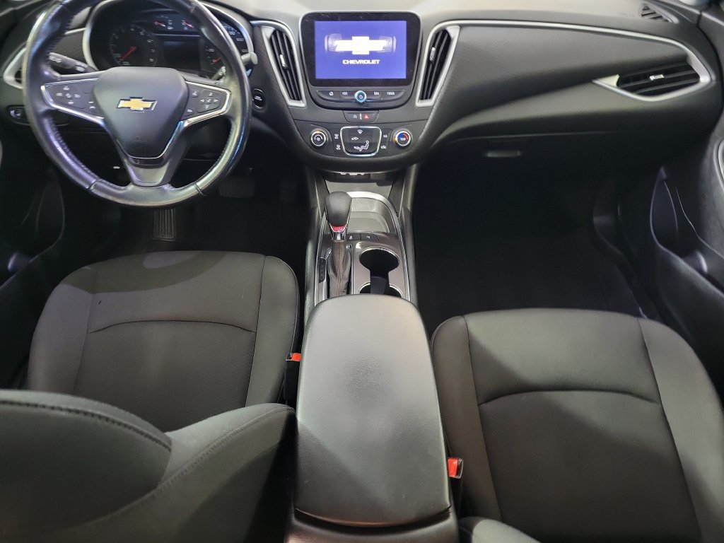 Used 2021 Chevrolet Malibu RS FWD image 14