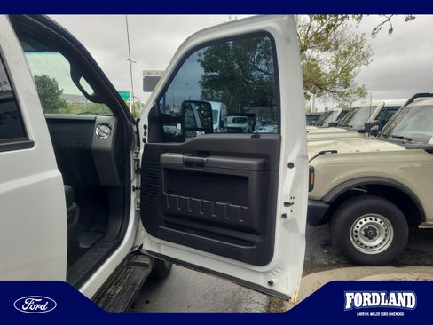 Used 2011 Ford F250 Lariat w/ Camper Pkg AWD/4WD image 16