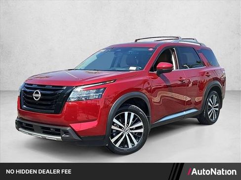 Certified 2024 Nissan Pathfinder Platinum w/ Black Appearance Package AWD/4WD image 1