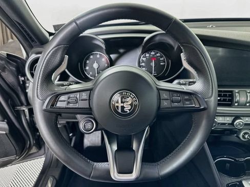 Used 2023 Alfa Romeo Giulia Sprint AWD/4WD image 14