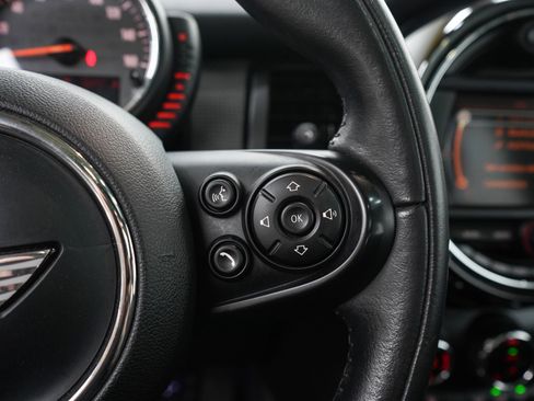 Used 2017 MINI Cooper 4-Door Hardtop FWD image 24