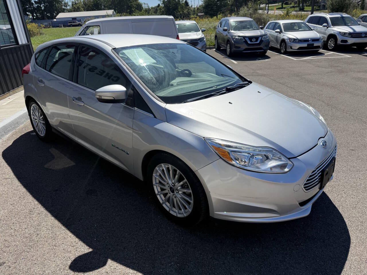 Used 2017 Ford Focus Electric Hatchback FWD image 6