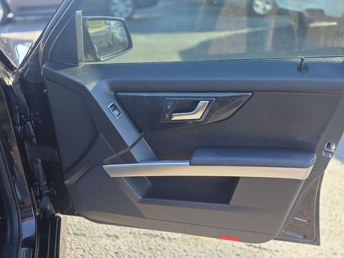 Used 2015 Mercedes-Benz GLK 350 GLK 350 4MATIC AWD 4dr SUV image 11