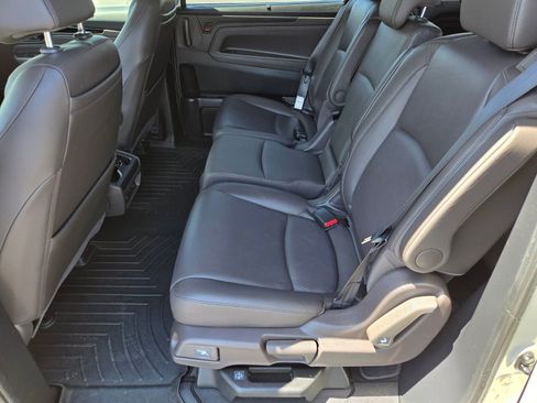 Used 2019 Honda Odyssey Elite image 12