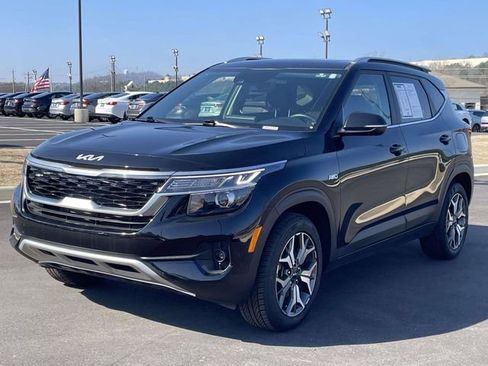 Used 2023 Kia Seltos EX image 7