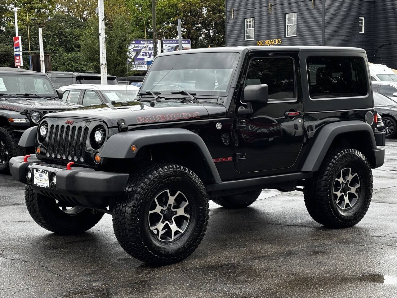 Used 2017 Jeep Wrangler Rubicon w/ Power Convenience Group AWD/4WD image 4