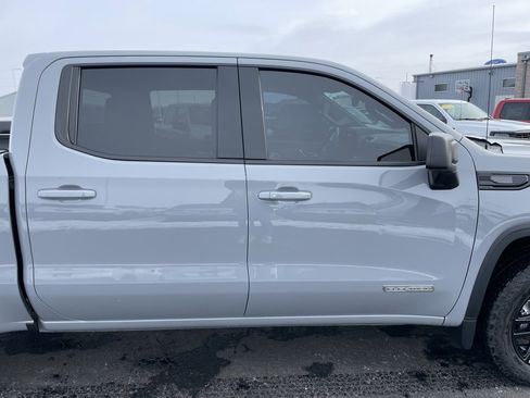 Used 2024 GMC Sierra 1500 Elevation image 29