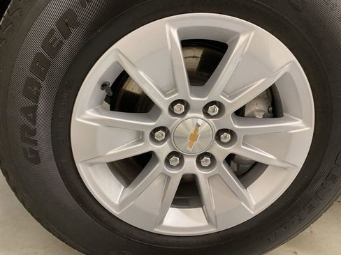 Used 2025 Chevrolet Silverado 1500 LT image 27