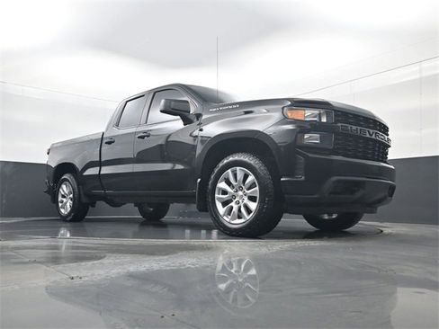 Used 2020 Chevrolet Silverado 1500 Custom image 23