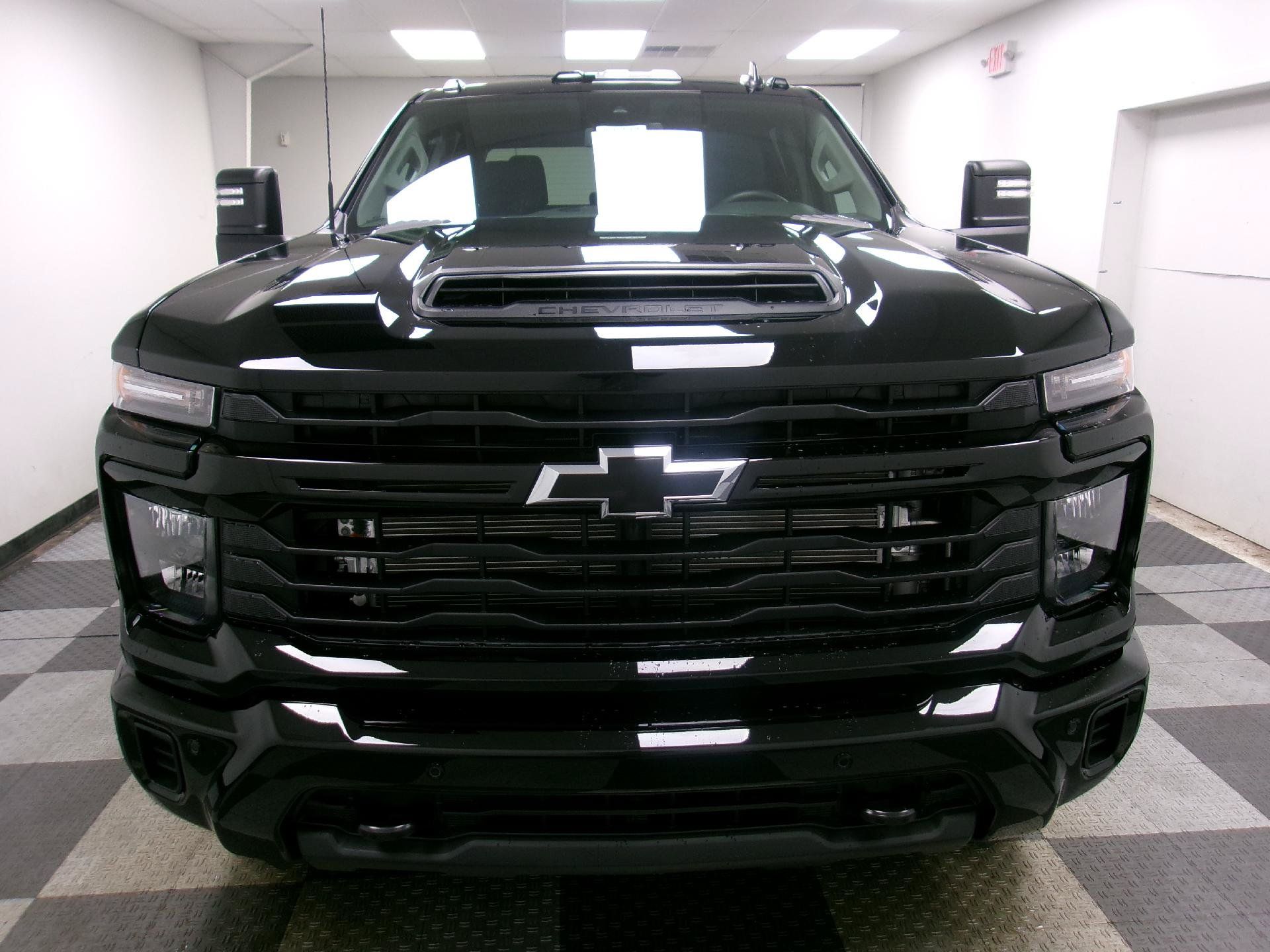 New 2026 Chevrolet Silverado 2500 Custom w/ Custom Value Package AWD/4WD image 15