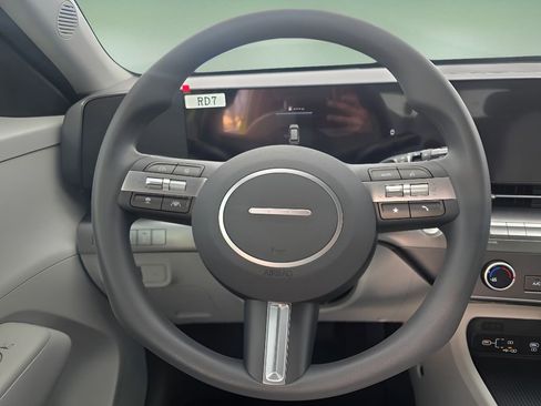 New 2026 Hyundai Kona SE image 27