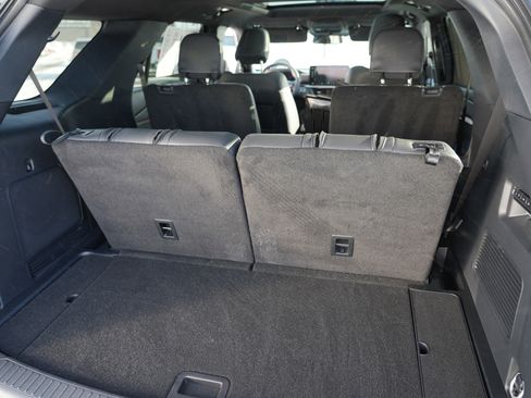 Used 2025 Ford Explorer ST image 32