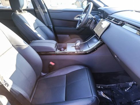 New 2026 Land Rover Range Rover Velar Dynamic SE image 16